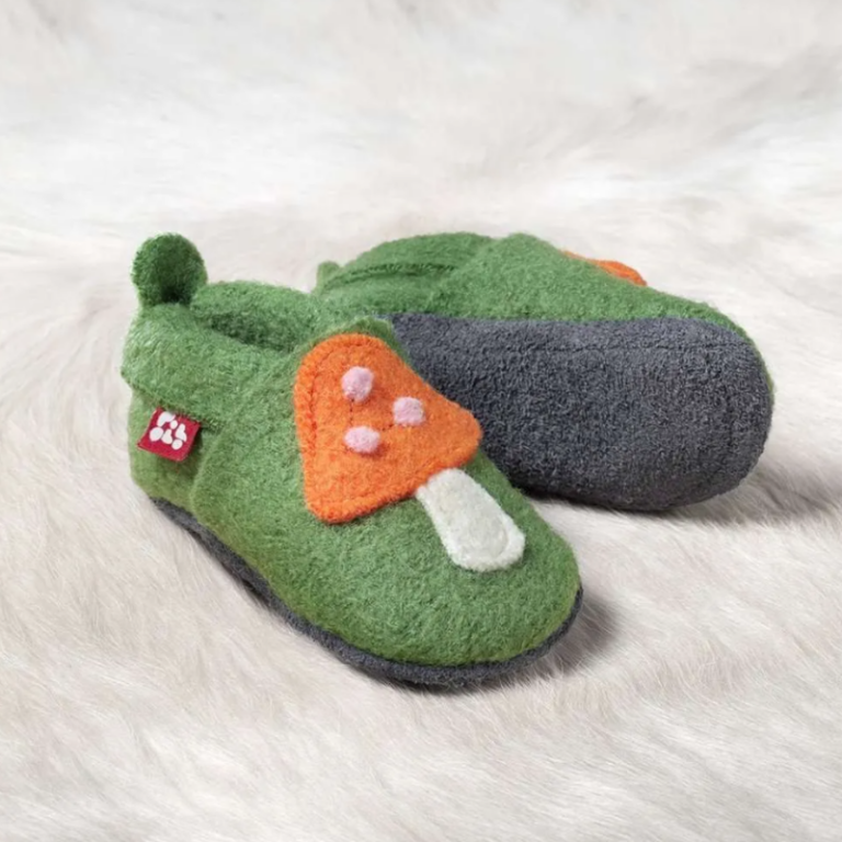 pololo-eco-slofjes-wolli-lucky-the-mushroom.png Pololo - Eco slofjes Wolli, lucky mushroom (3-16j) - Afbeelding 1