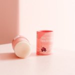 Wondr - Glow retreat Face oil stick, grape - Afbeelding 2